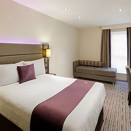 Premier Inn Premier Inn Silverstone Syresham Dış mekan fotoğraf