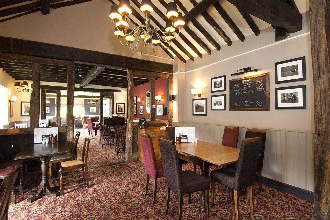 Premier Inn Premier Inn Silverstone Syresham Dış mekan fotoğraf