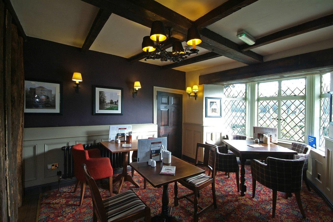 Premier Inn Premier Inn Silverstone Syresham Dış mekan fotoğraf