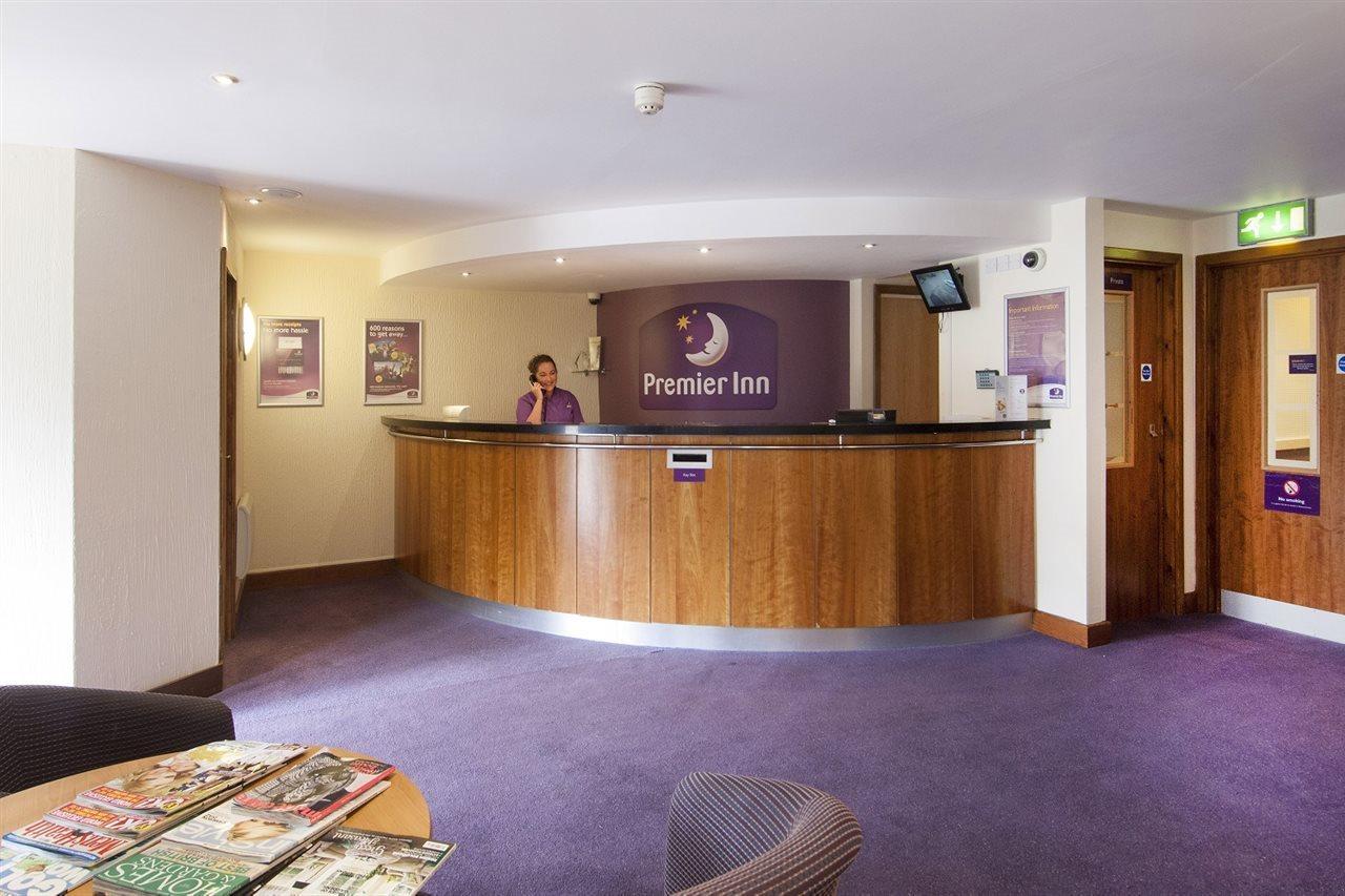 Premier Inn Premier Inn Silverstone Syresham Dış mekan fotoğraf