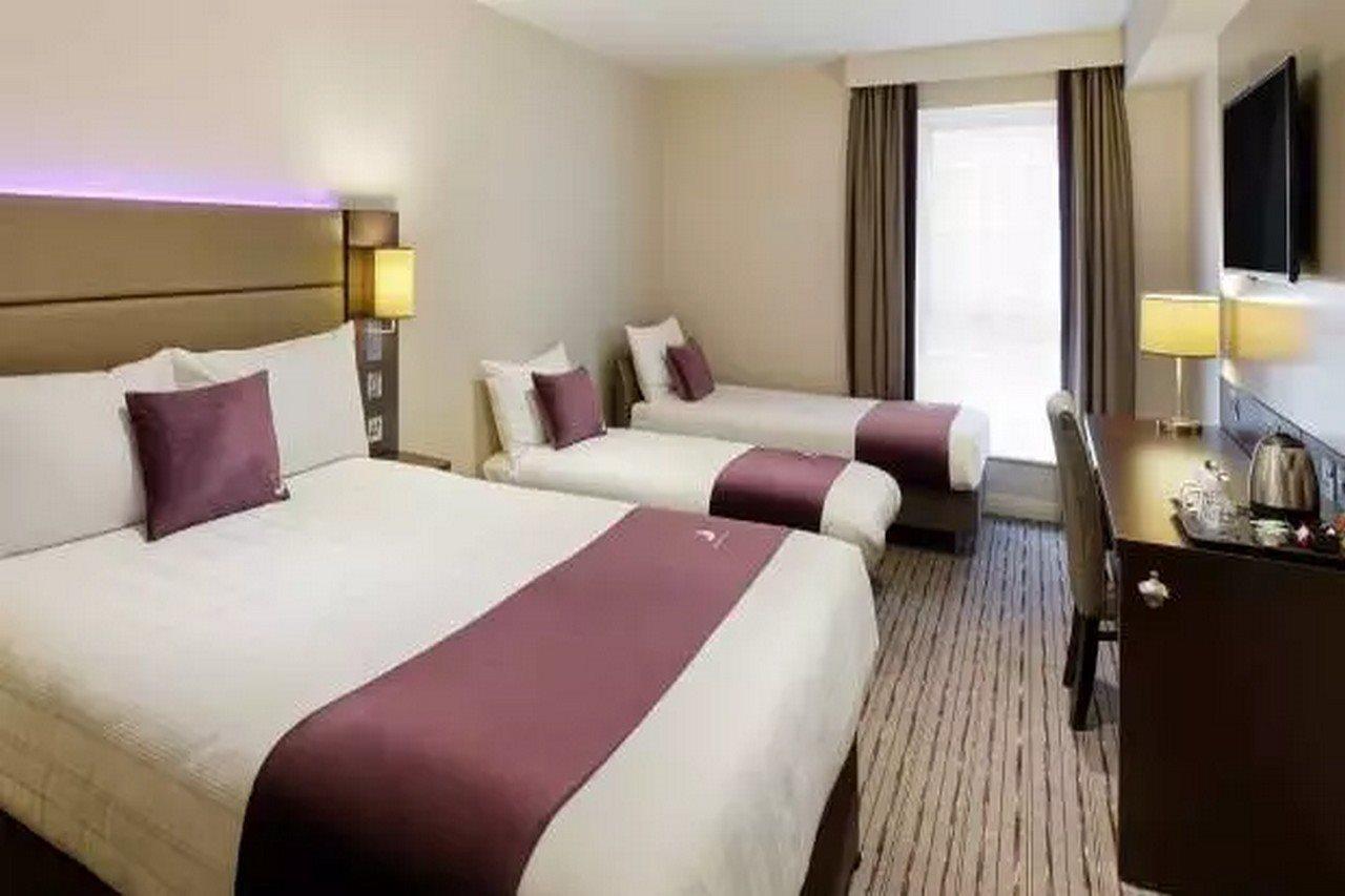 Premier Inn Premier Inn Silverstone Syresham Dış mekan fotoğraf